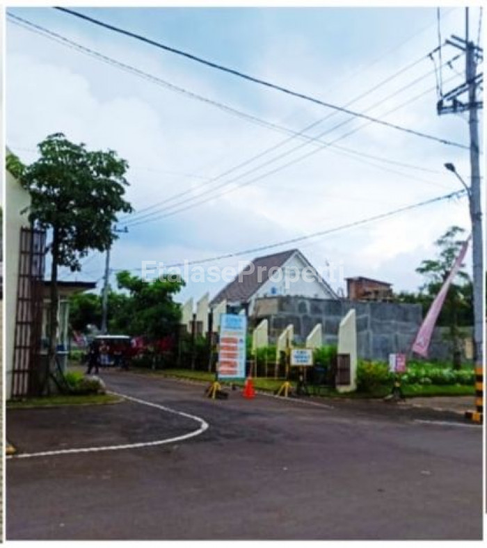 Foto properti Di Jual Rumah Siap Huni Perum Grianan Agung Singosari Malang 6