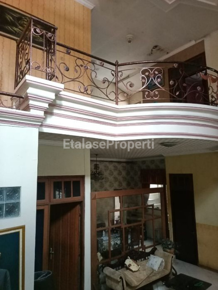 Foto properti Dijual Rumah Ciamik...Mewah Siap Huni Lokasi Perum. Karah Tama Asri I 3