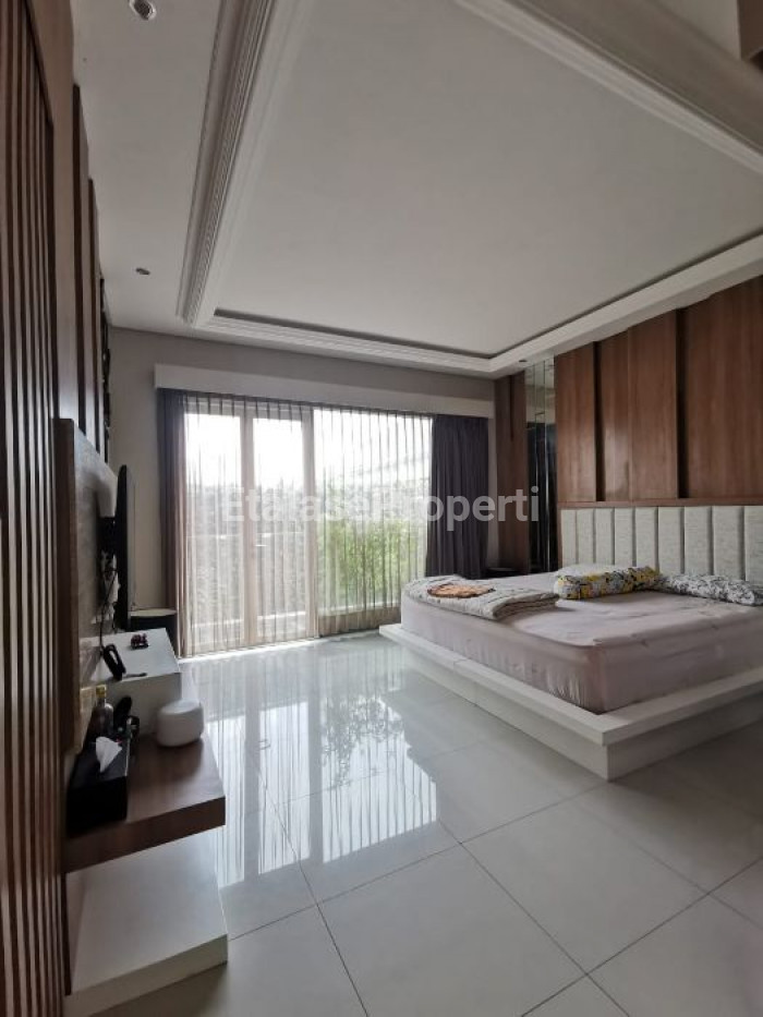 Foto properti Dijual Rumah Mewah Minimalis Bukit Golf International Citraland 5