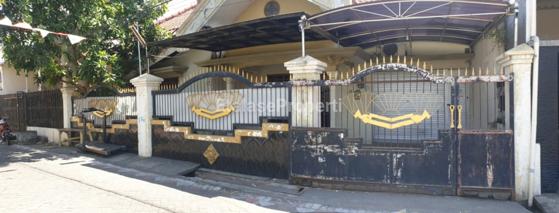 Foto properti Dijual TANAH LAHAN BESAR STRATEGIS GRATIS BANGUNAN RMH 1,5 LANTAI 2