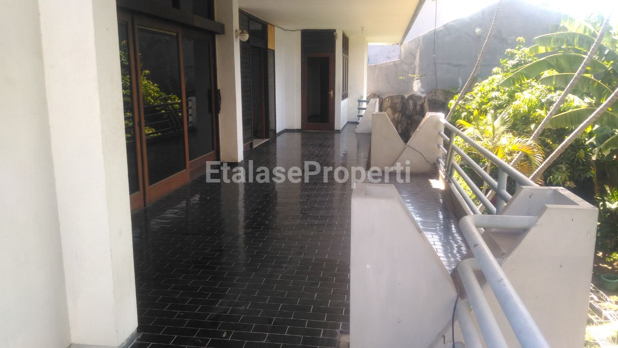 Foto properti Rumah Classic For Sale Di Bintang Diponggo 3
