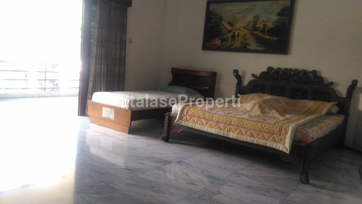 Foto properti Rumah Classic For Sale Di Bintang Diponggo 4