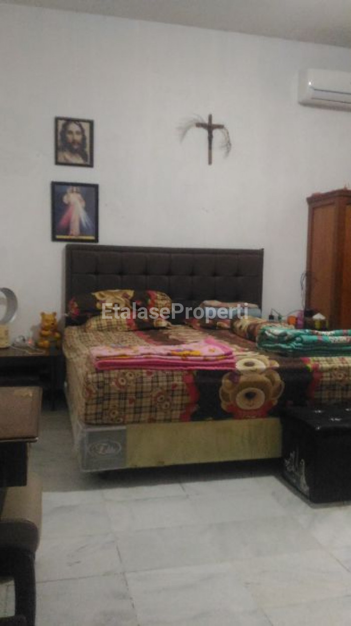 Foto properti Rumah Classic For Sale Di Bintang Diponggo 6