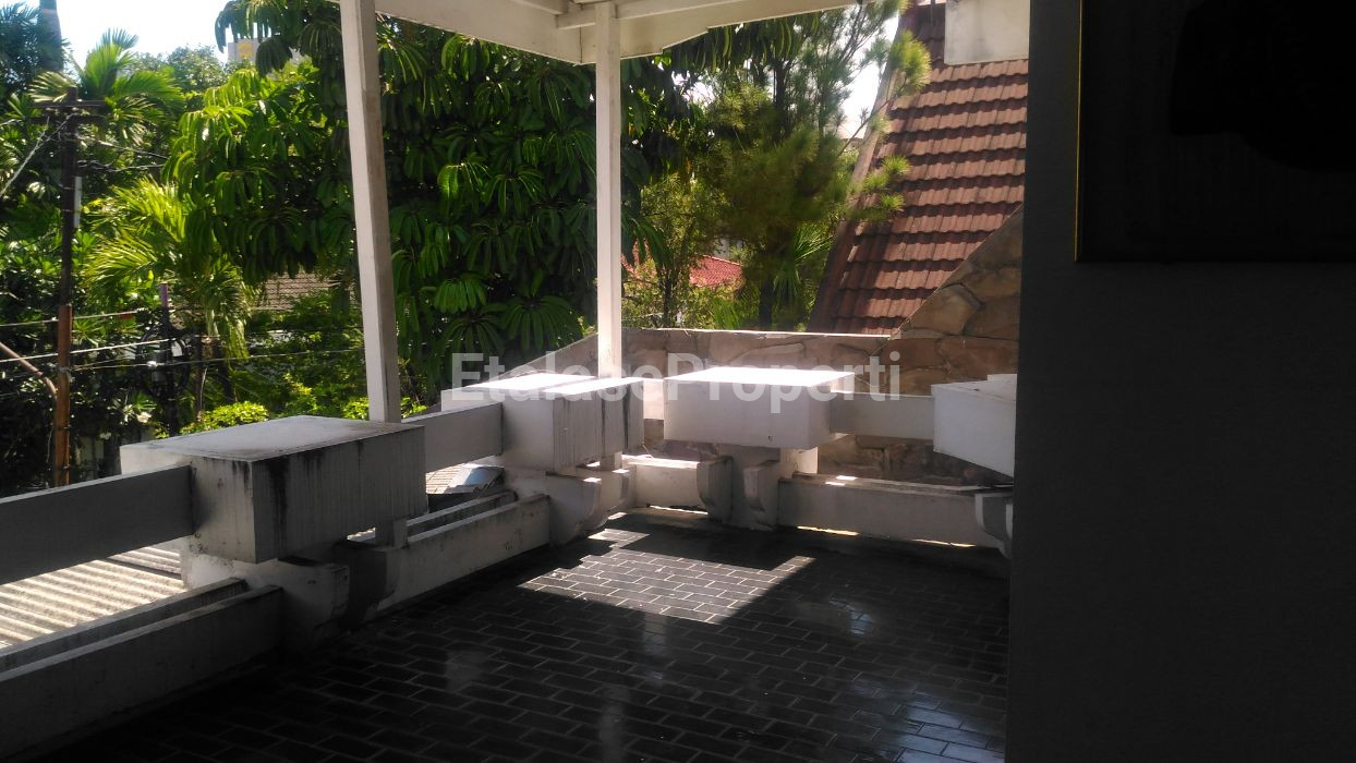 Foto properti Rumah Classic For Sale Di Bintang Diponggo 9