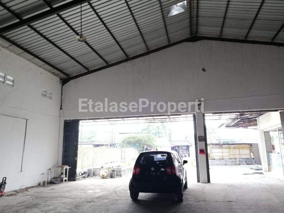 Foto properti Disewa Jualkan Gudang (ex. Bengkel Mobil) Kepatihan Benowo 3