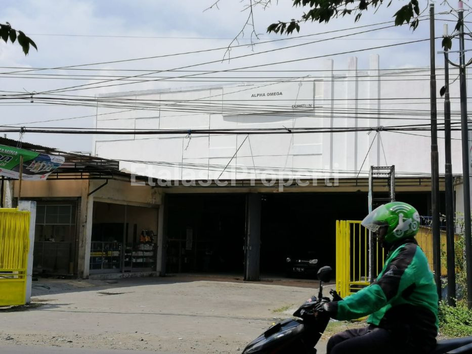 Foto properti Disewa Jualkan Gudang (ex. Bengkel Mobil) Kepatihan Benowo 1
