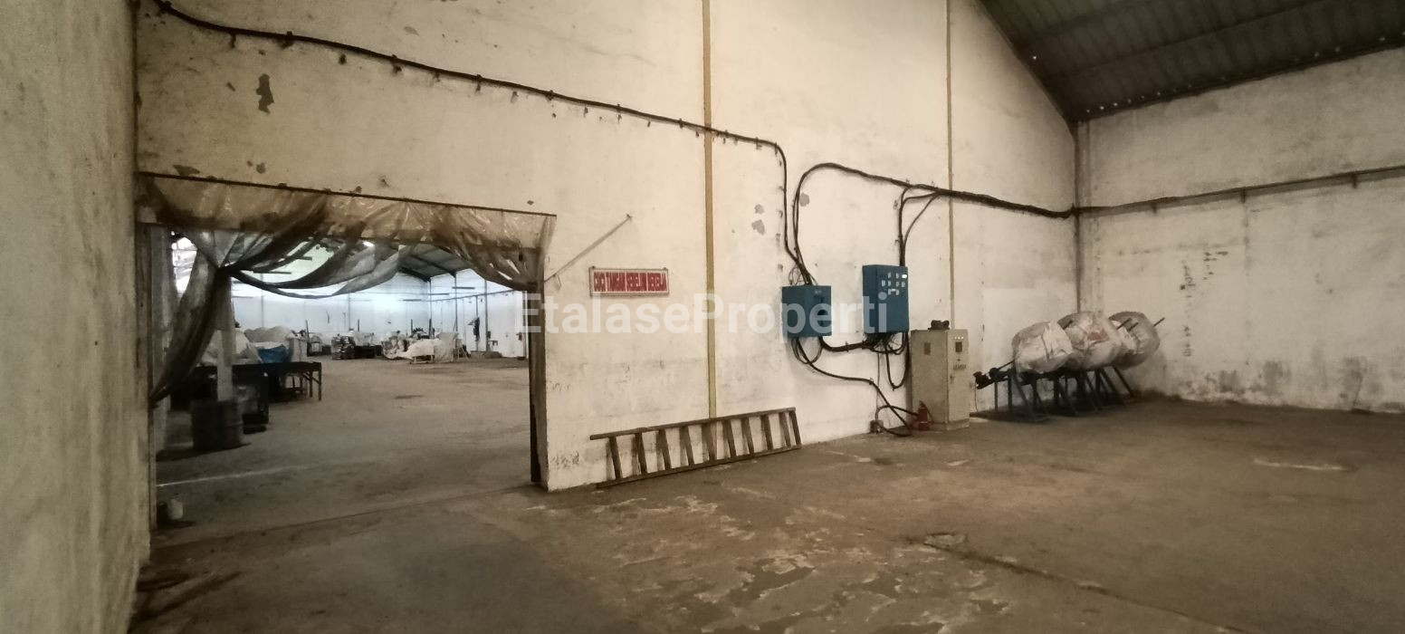 Foto properti Dijual Gudang Pabrik Raya Kedamean Gresik Dkt Driyorejo & SBY Barat 9