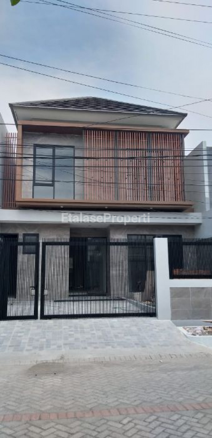 Foto properti Manyar Jaya Rumah Baru Gress 2 Lantai 1