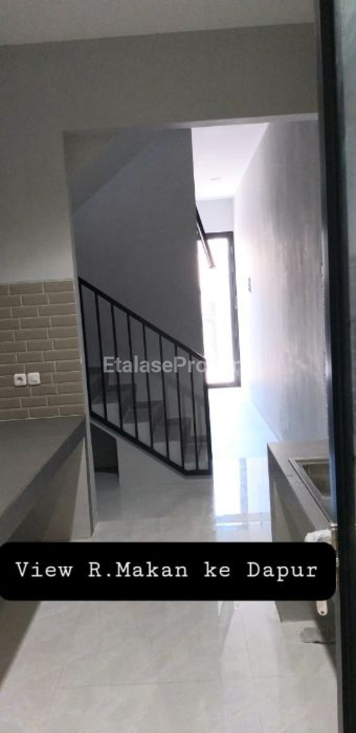 Foto properti Manyar Jaya Rumah Baru Gress 2 Lantai 6