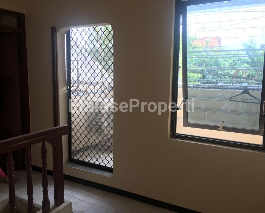 Foto properti Rumah Di Griya Kebraon 8