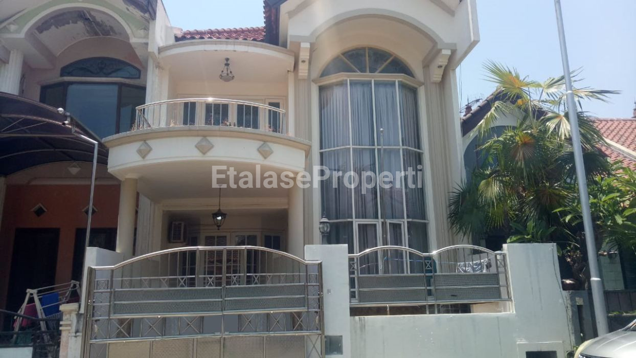 Foto properti Rumah Taman Mutiara, Pakuwon City Surabaya Timur 1