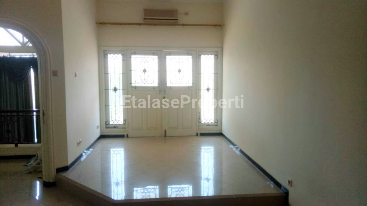Foto properti Rumah Taman Mutiara, Pakuwon City Surabaya Timur 4