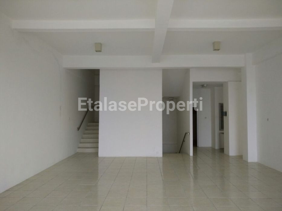 Foto properti Dijual Ruko Ruko Sungkono Jl. Abdul Wahab Siamin, Surabaya Barat 3