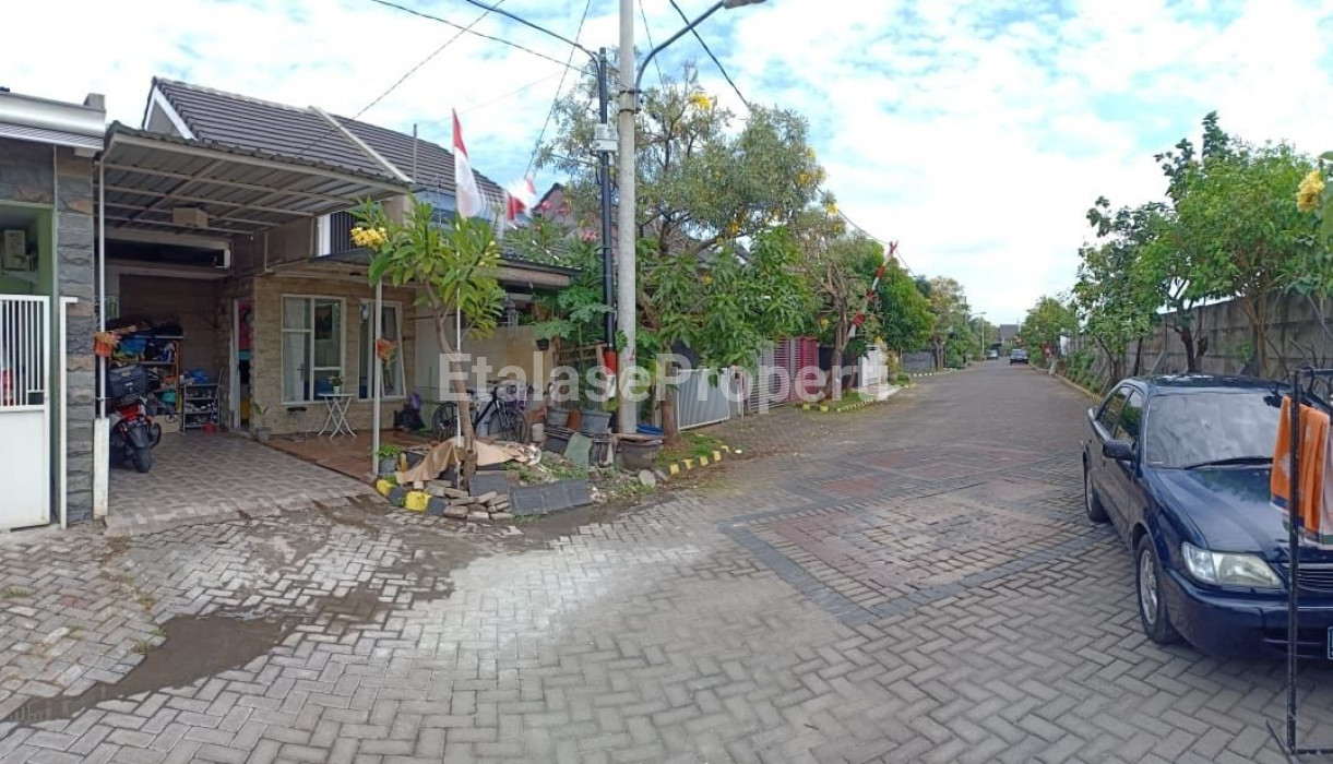 Foto properti Dijual Rumah Perum Safira Stone Resort Masangan Wetan Sidoarjo 5
