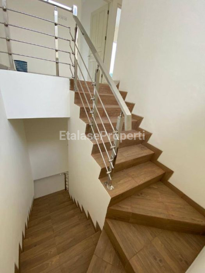 Foto properti Dijual Murah Rumah Baru Gress Bukit Palma 2