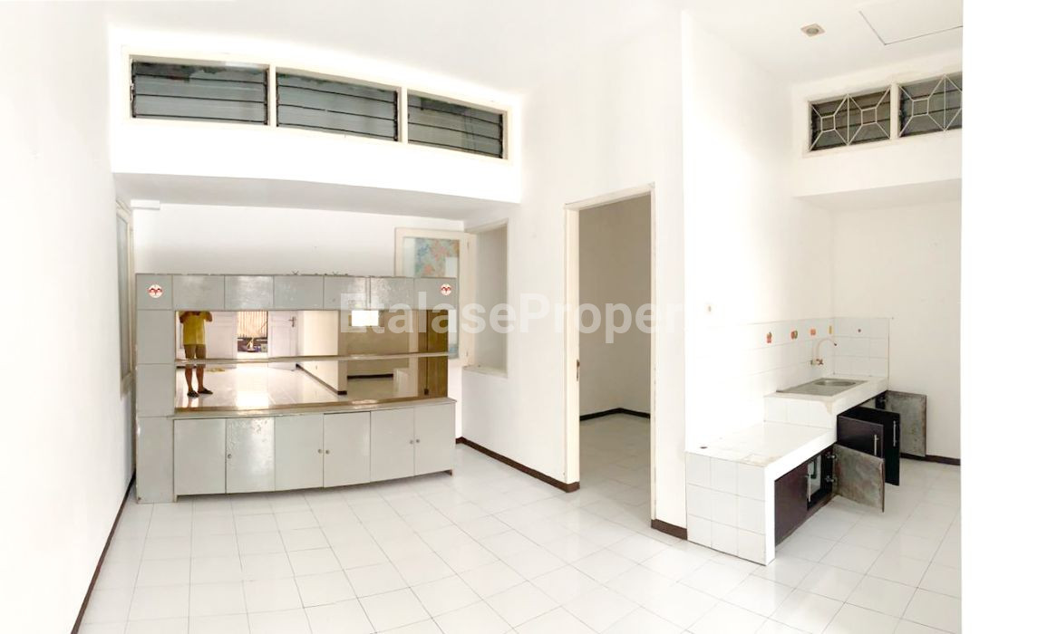 Foto properti Like New !! Rumah Mulyosari Prima 1 Baru Renovasi Row Jalan 3 Mobil 4