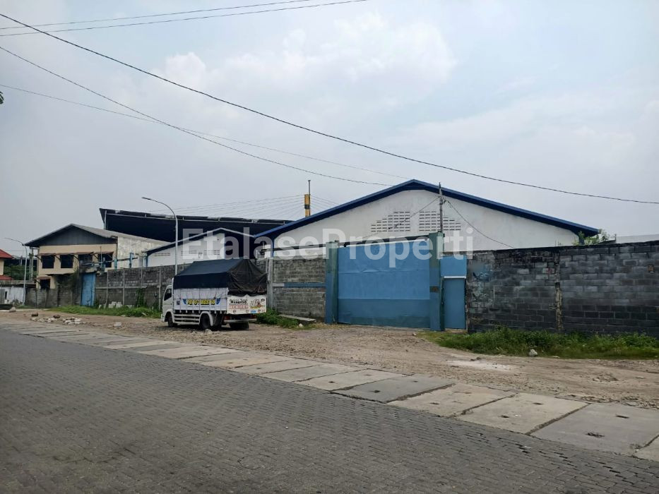 Foto properti Dijual Cepat Gudang Kalianak 55 1