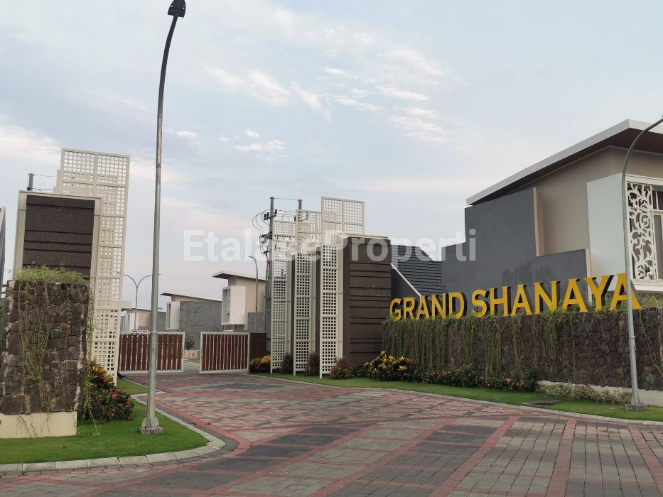 Foto properti Sewa Rumah Baru Semi Furnish 7