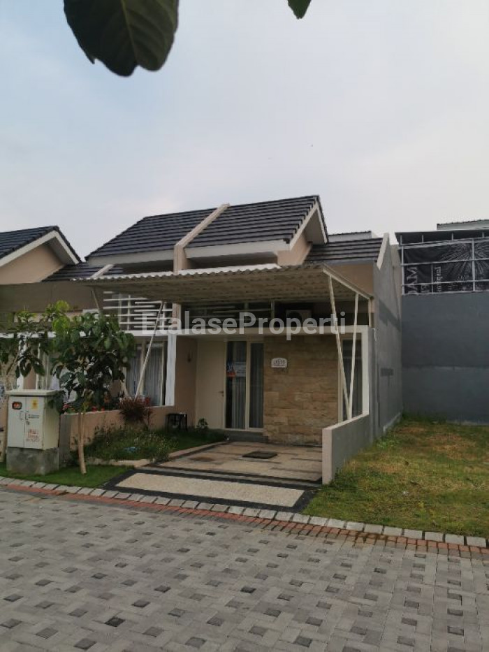 Foto properti Sewa Rumah Baru Semi Furnish 8