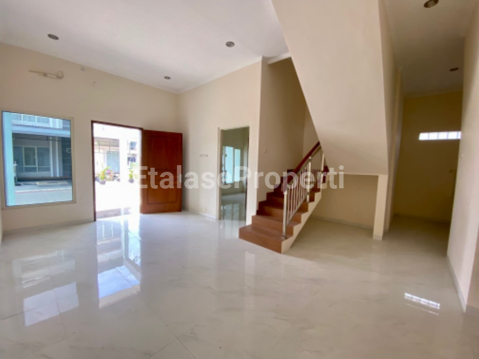 Foto properti Di Jual / Di Sewakan Rumah Pakuwon City - Grand Island  Cluster Suvadiva (New Gress) 2