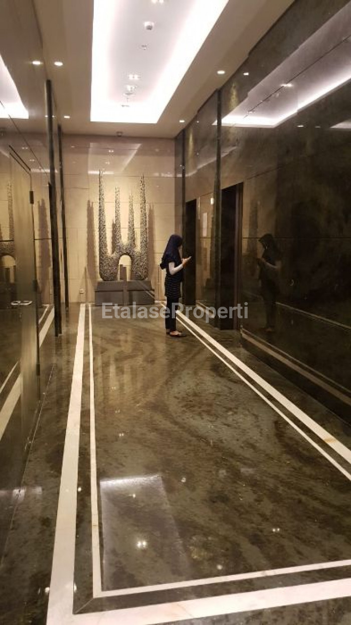 Foto properti Disewakan Perkantoran Ditengah Kota, Pakuwon Center, Superblock Tunjungan Plaza, Surabaya 1