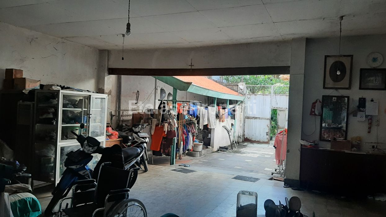 Foto properti Rumah Dijual Jalan Kahuripan Surabaya 5