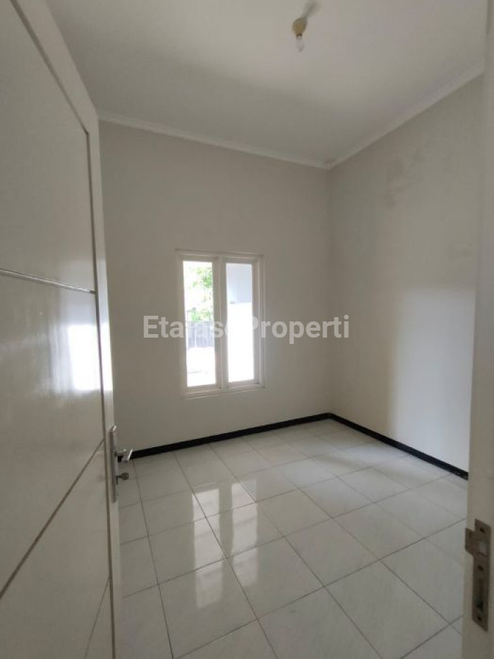 Foto properti Dijual Rumah Griya Bhayangkara 3
