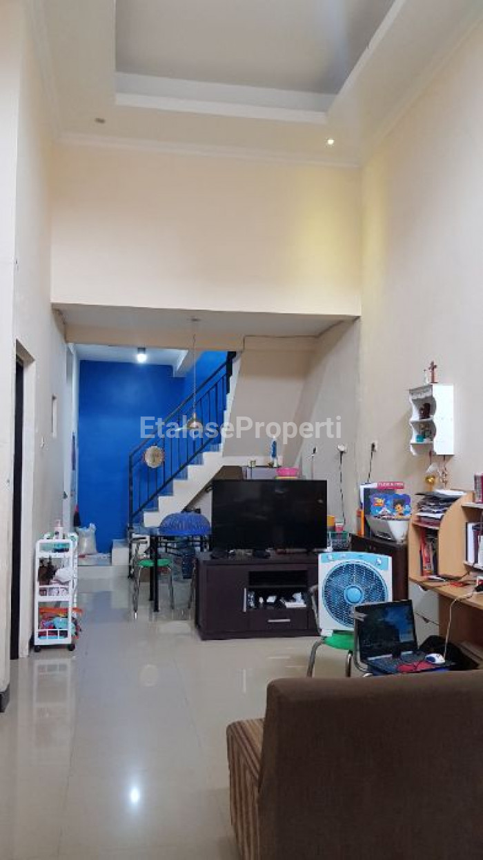 Foto properti Jual Cepat Rumah Renovasi Di Wiguna Selatan, Surabaya Selatan 5