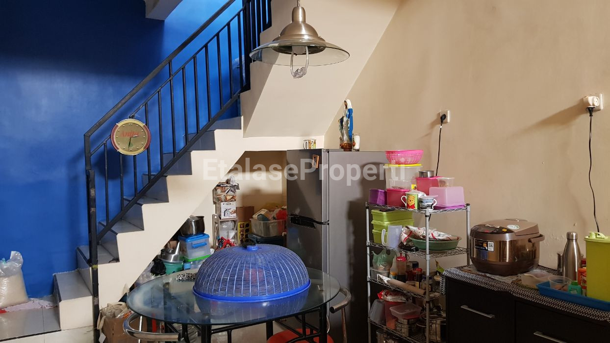 Foto properti Jual Cepat Rumah Renovasi Di Wiguna Selatan, Surabaya Selatan 6