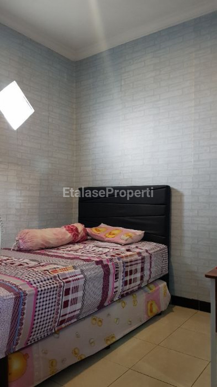 Foto properti Jual Cepat Rumah Renovasi Di Wiguna Selatan, Surabaya Selatan 9