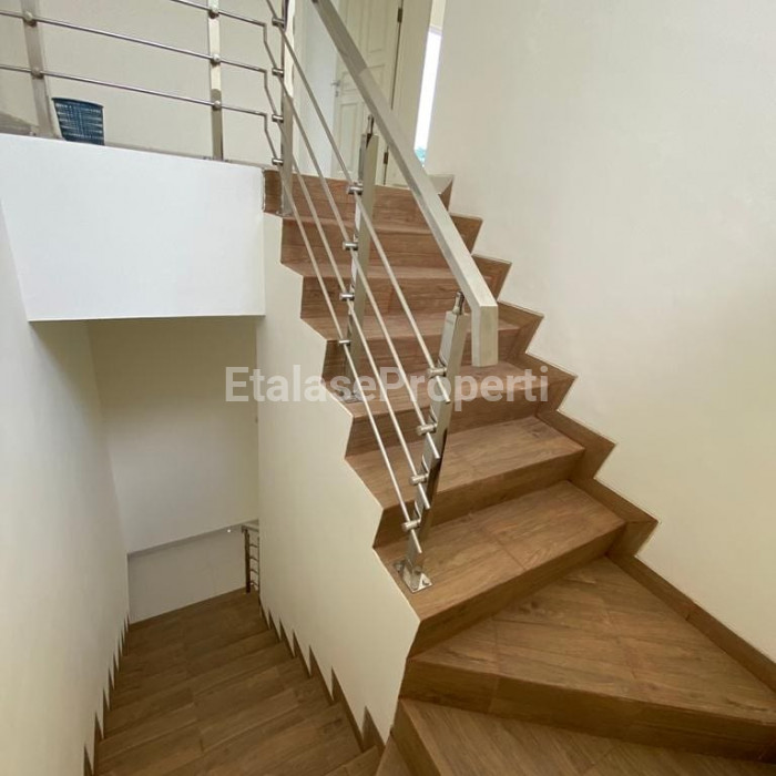 Foto properti Dijual Rumah Baru Gress Minimalis Bukit Palma Citraland 1