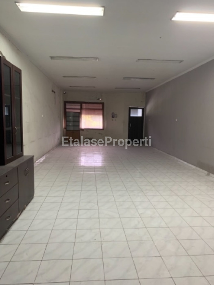 Foto properti RUKO KOMERSIAL  MANYAR KERTOARJO BONNET Supermarket Surabaya Timur 1