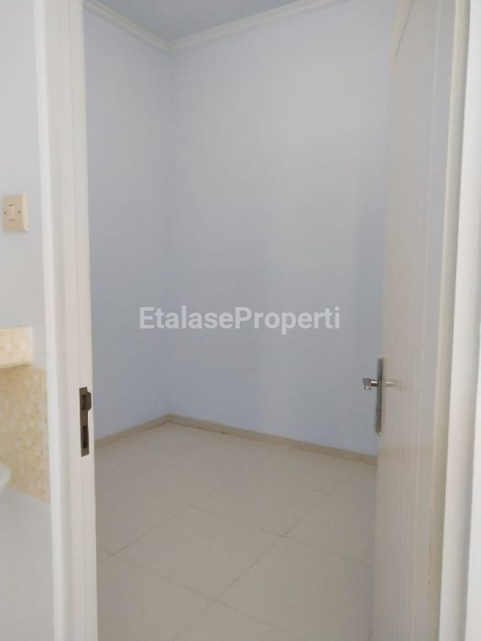 Foto properti Dijual Rumah Siap Huni Wisata Semanggi Surabaya 4
