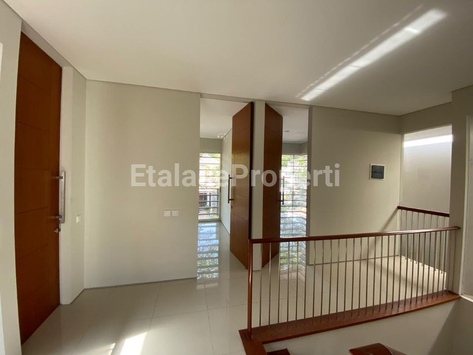 Foto properti Rumah Somerset Citraland LB 5