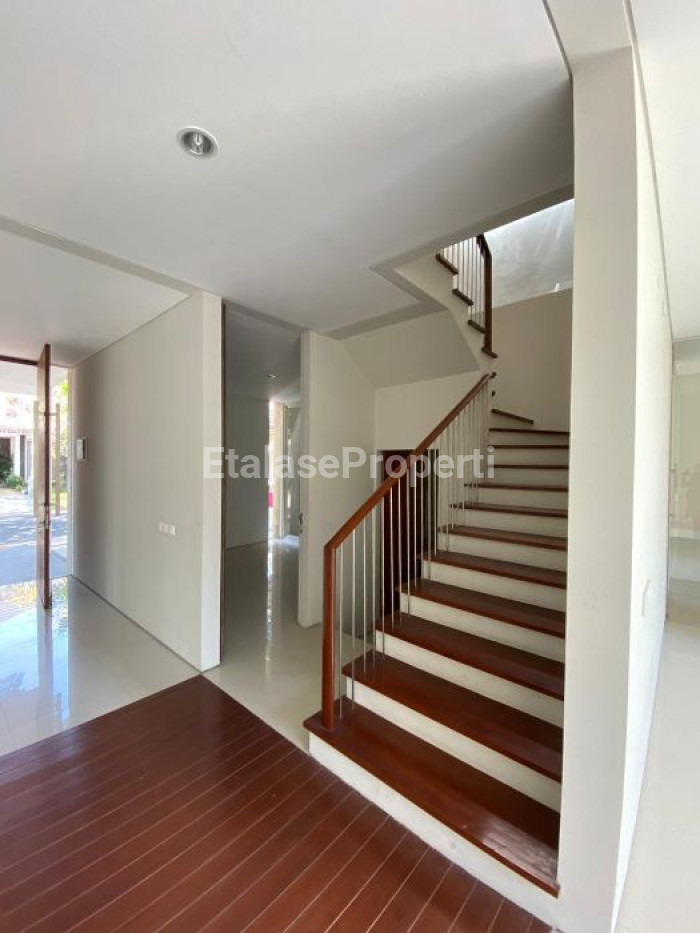 Foto properti Rumah Somerset Citraland LB 8