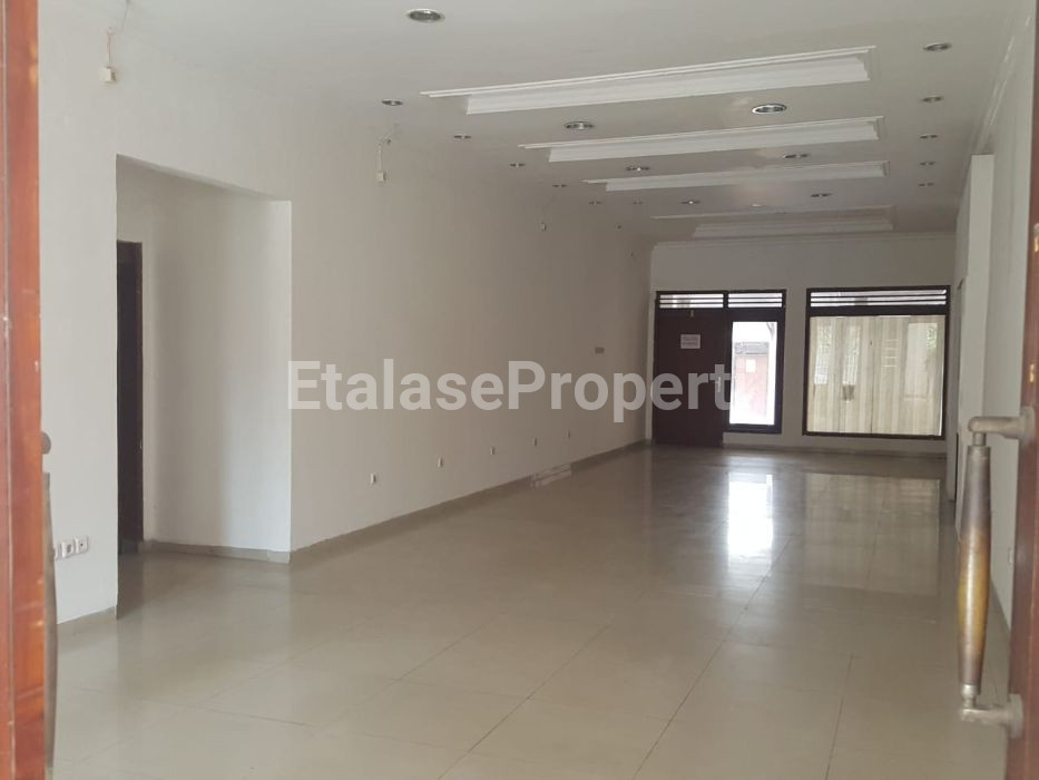 Foto properti Disewakan Rumah Di Raya Rungkut Mejoyo 3