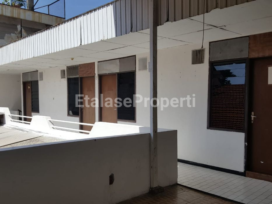 Foto properti Disewakan Rumah Di Raya Rungkut Mejoyo 8