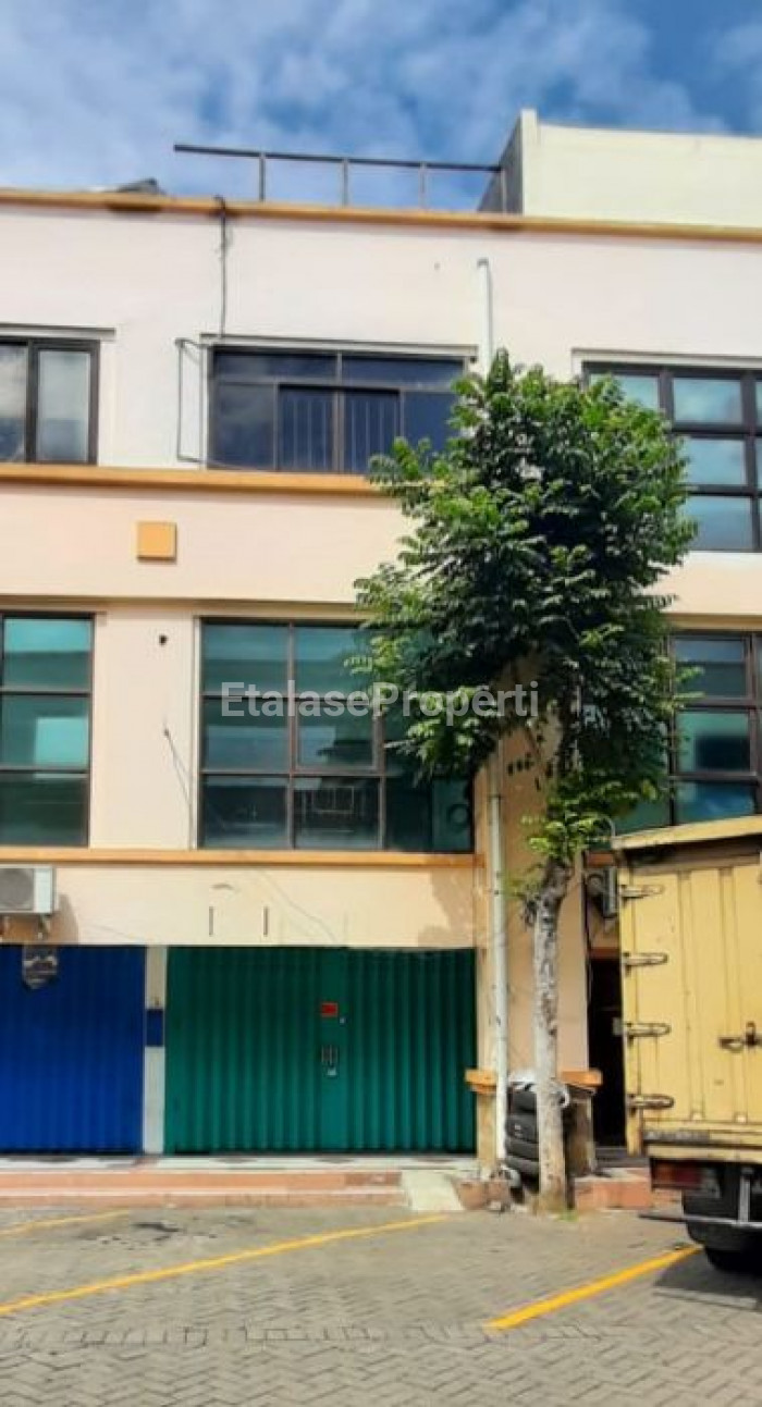 Foto properti Dijual Ruko Plaza Segi 8 Blok D 1