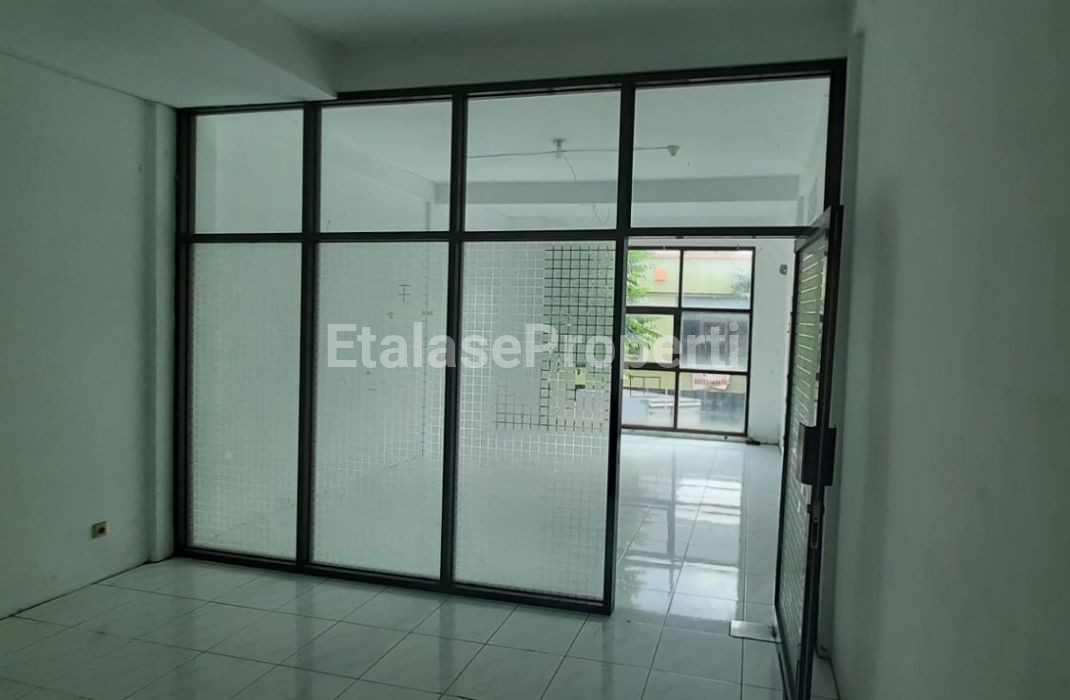 Foto properti Dijual Ruko Plaza Segi 8 Blok D 6