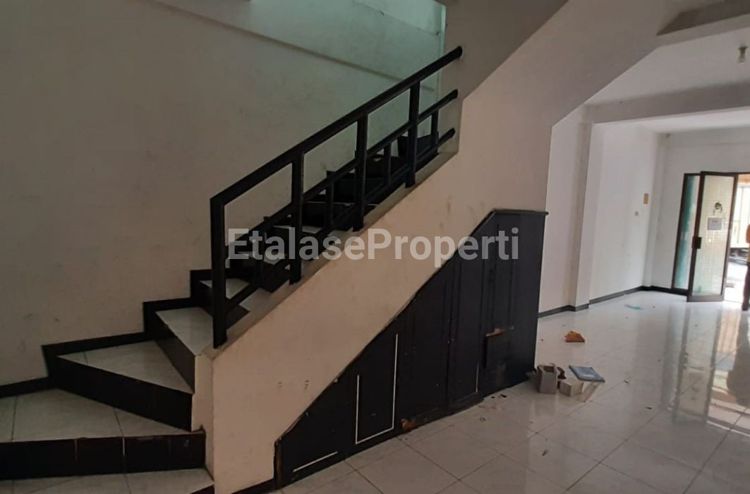 Foto properti Disewakan Ruko Plaza Segi 8 Blok D 4