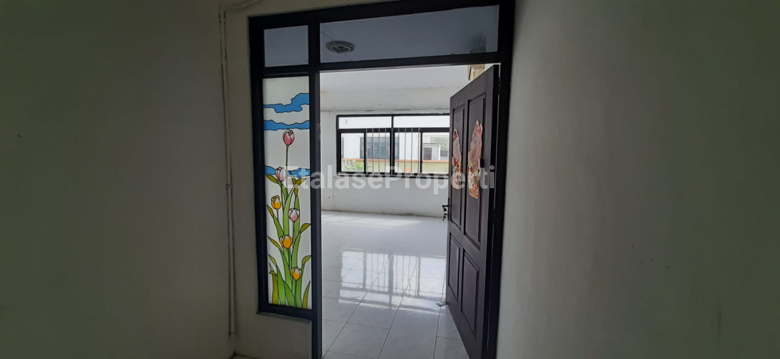 Foto properti Disewakan Ruko Plaza Segi 8 Blok D 5