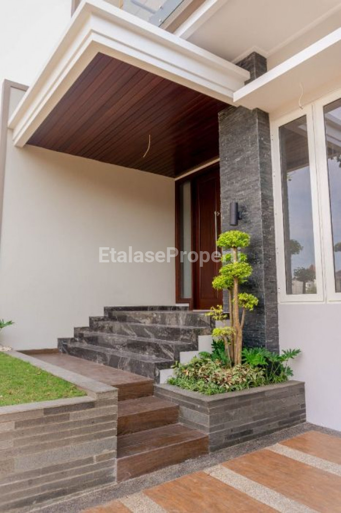 Foto properti Rumah Minimalis South Emerald  Mansion Citraland 3
