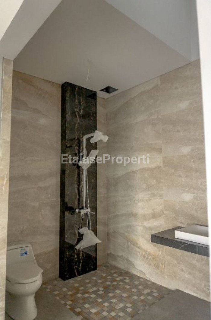 Foto properti Rumah Minimalis South Emerald  Mansion Citraland 4