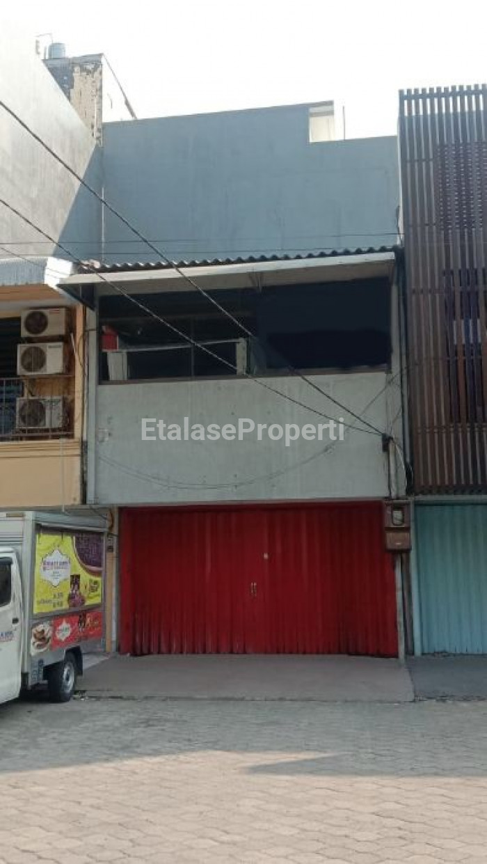 Foto properti Ruko 2 Lantai Surabaya Barat Wonokitri Indah Mayjend Sungkono 2