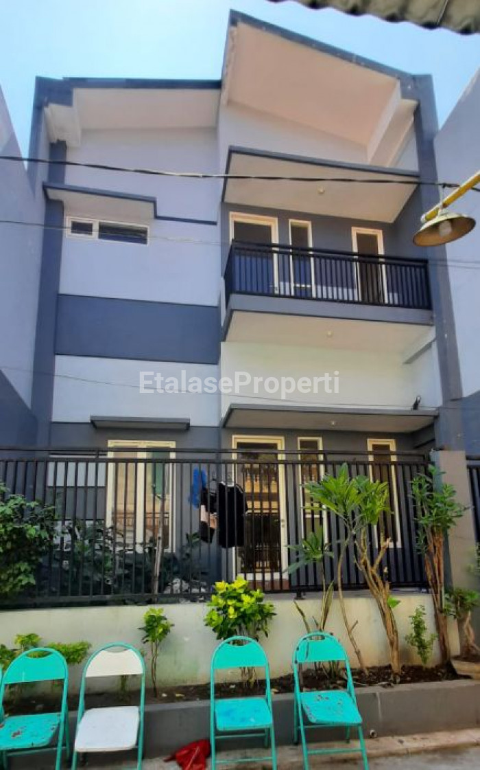 Foto properti DISEWAKAN RUKO BARU RAYA PENGAMPON 2