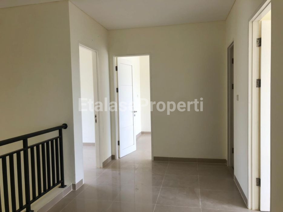 Foto properti Dijual Rumah Baru Orchard Park Batam 3