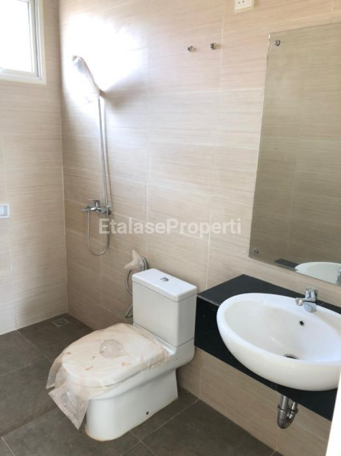 Foto properti Dijual Rumah Baru Orchard Park Batam 8