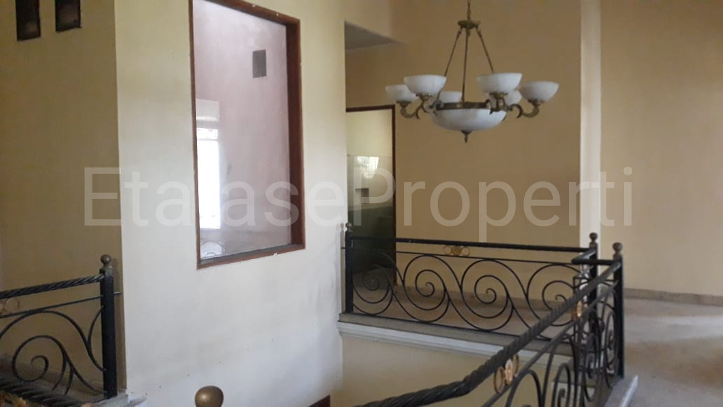 Foto properti Rumah Pojok 2 Lt  Siap Huni 3
