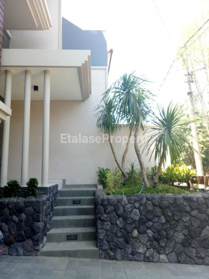 Foto properti Jarang Ada Rumah  Mewah Siap Huni Turun Harga 300jt Di Galaxy Bumi Permai 6