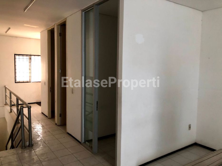 Foto properti Dijual Ruko Satelit Town Square  Hadap Jalan Raya 2